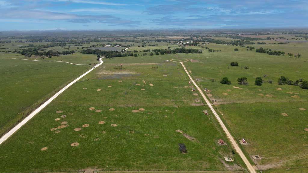 Navasota, TX 77868,00005 CR 305 RD