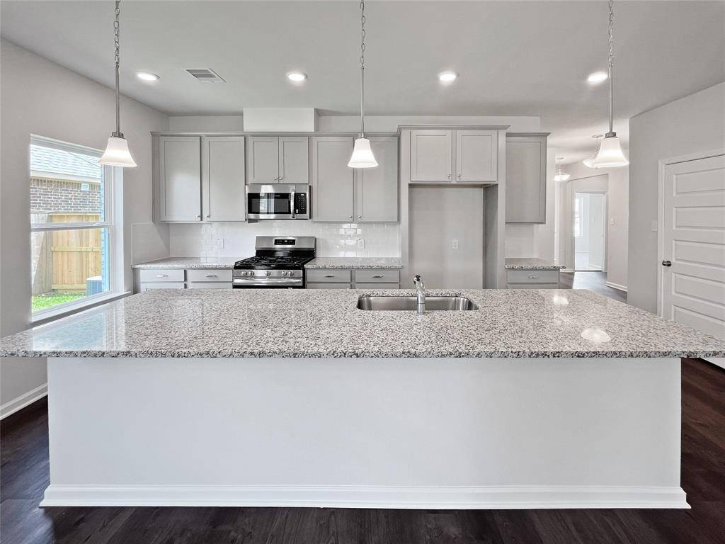 Iowa Colony, TX 77583,1907 Temple Grove DR