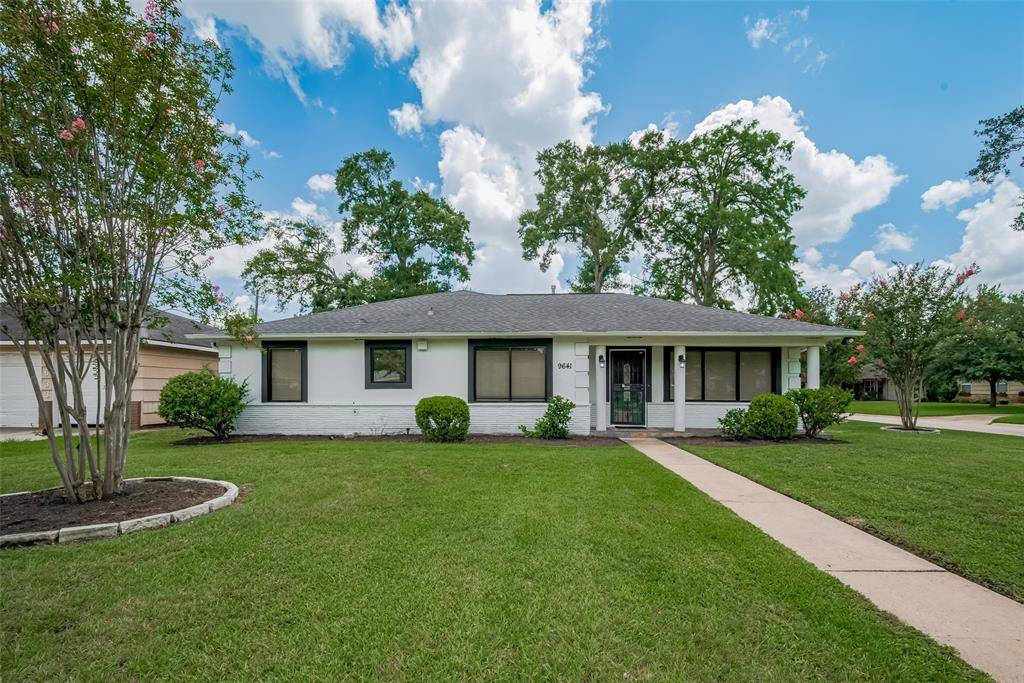 Houston, TX 77055,9641 Westview DR
