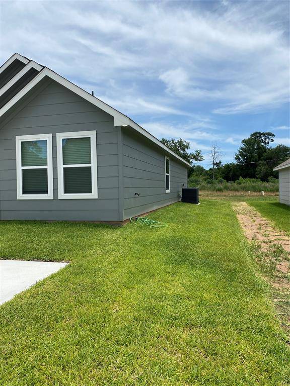Hempstead, TX 77445,1424 25th ST