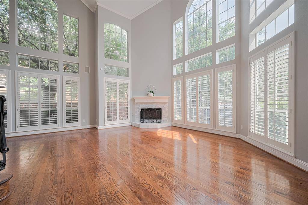 Houston, TX 77056,5302 Fayette ST