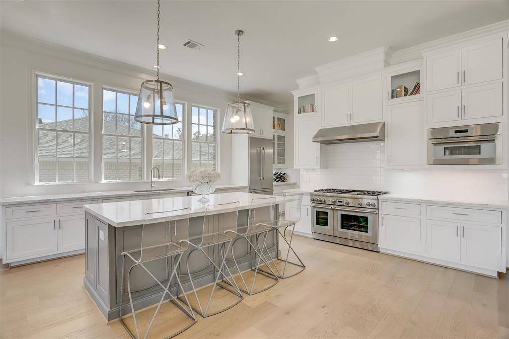Houston, TX 77025,3746 Tartan LN