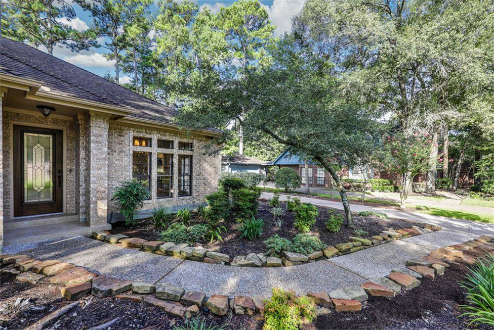 The Woodlands, TX 77381,10 Silent Brook PL