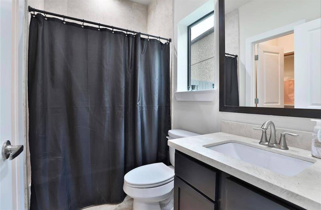 Houston, TX 77007,4104 Marina ST