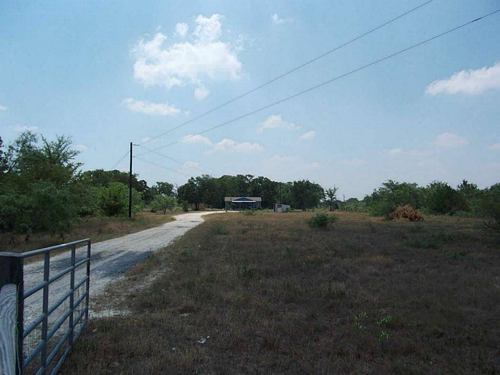 Bedias, TX 77831,14822 County Road 229