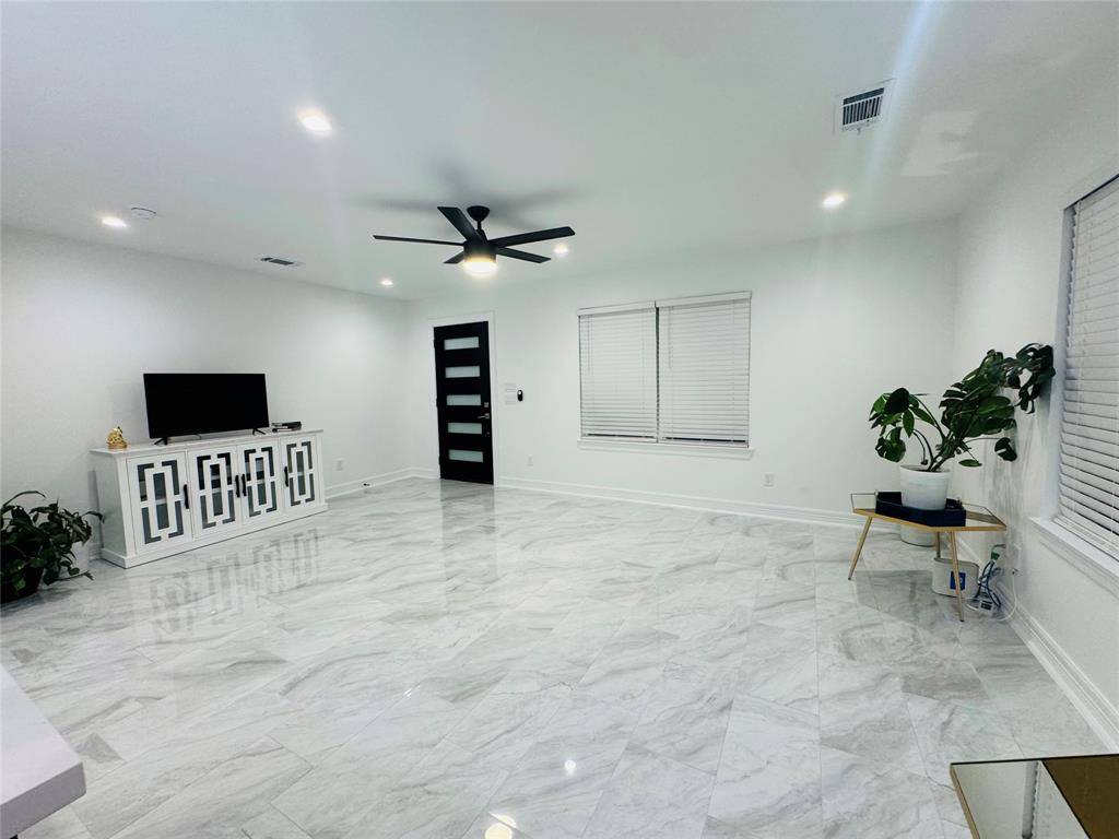 Houston, TX 77026,4501 Hirsch RD