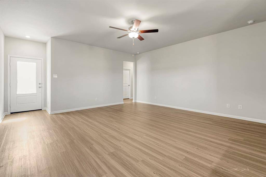 Houston, TX 77016,8213 Burnt Orchid DR