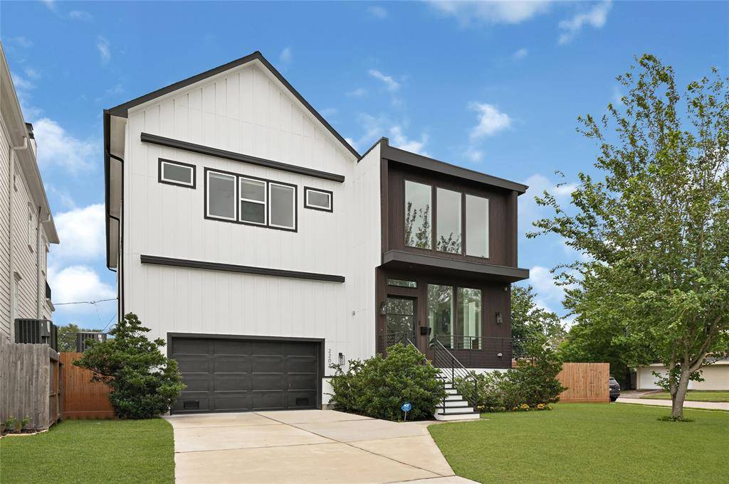 Houston, TX 77018,2202 Hewitt DR