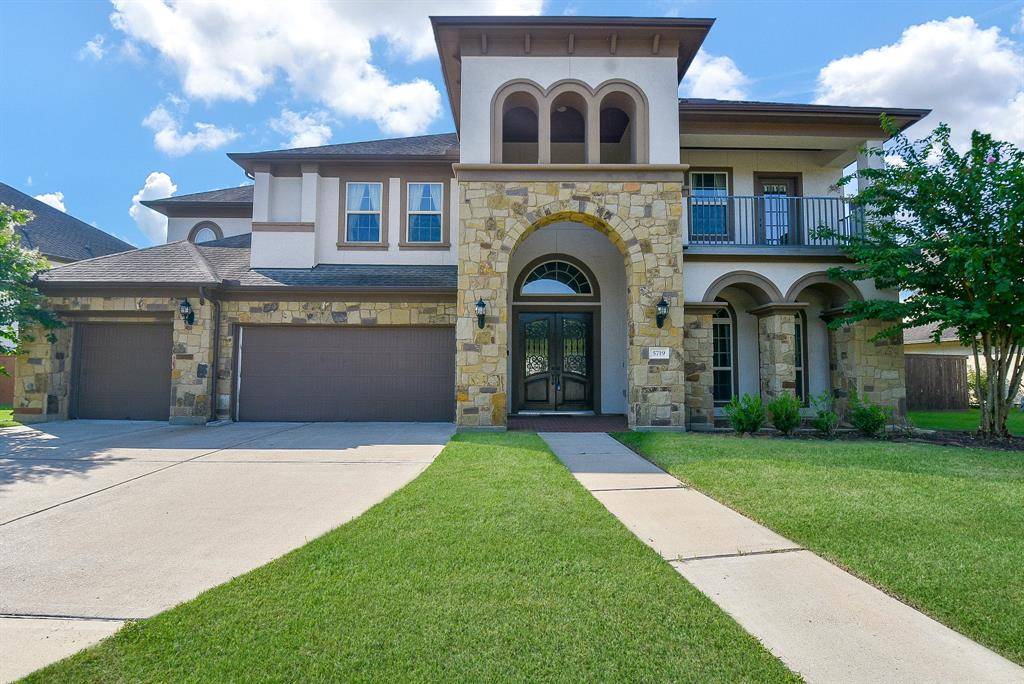 Sugar Land, TX 77479,5719 Avon Landing LN