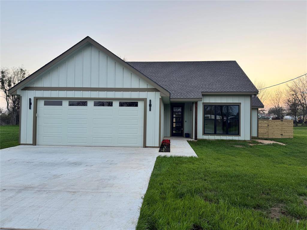 Lexington, TX 78947,1099 White Tail CV