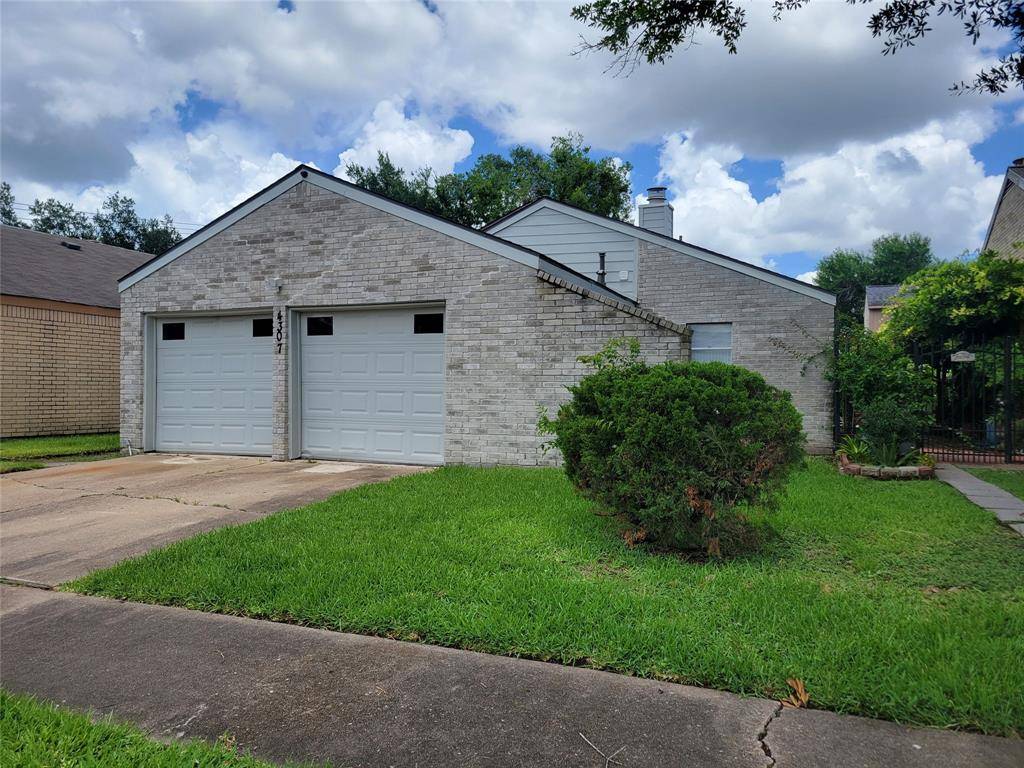 Houston, TN 77072,4307 Willow Beach DR