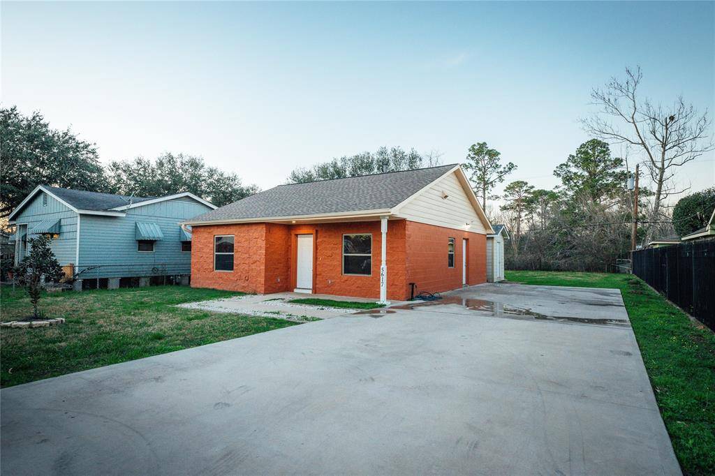 Houston, TX 77032,5617 Schutz ST