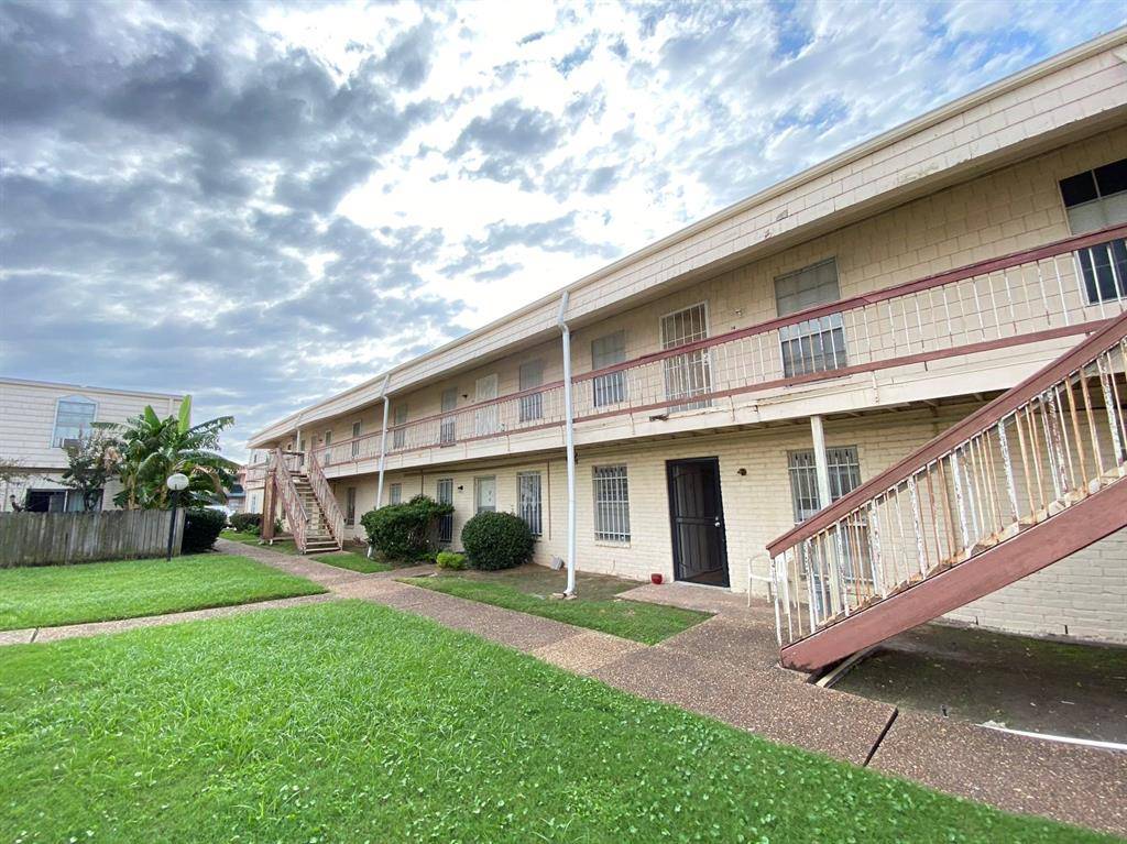 Houston, TX 77036,6201 Ranchester DR #19