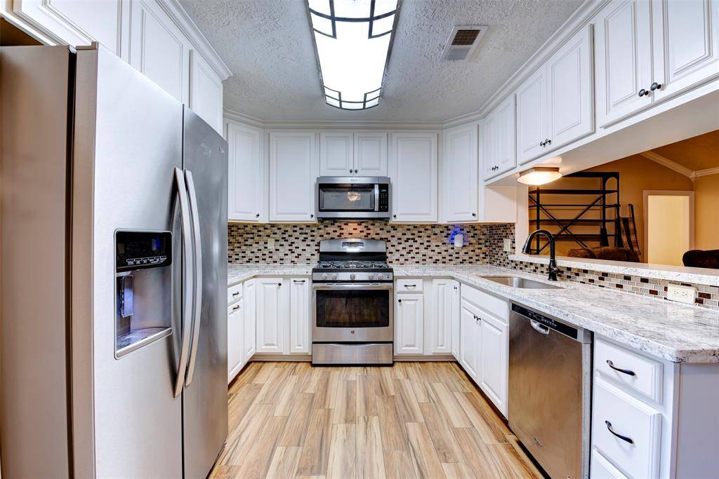 Dickinson, TX 77539,5308 Tanglebriar DR