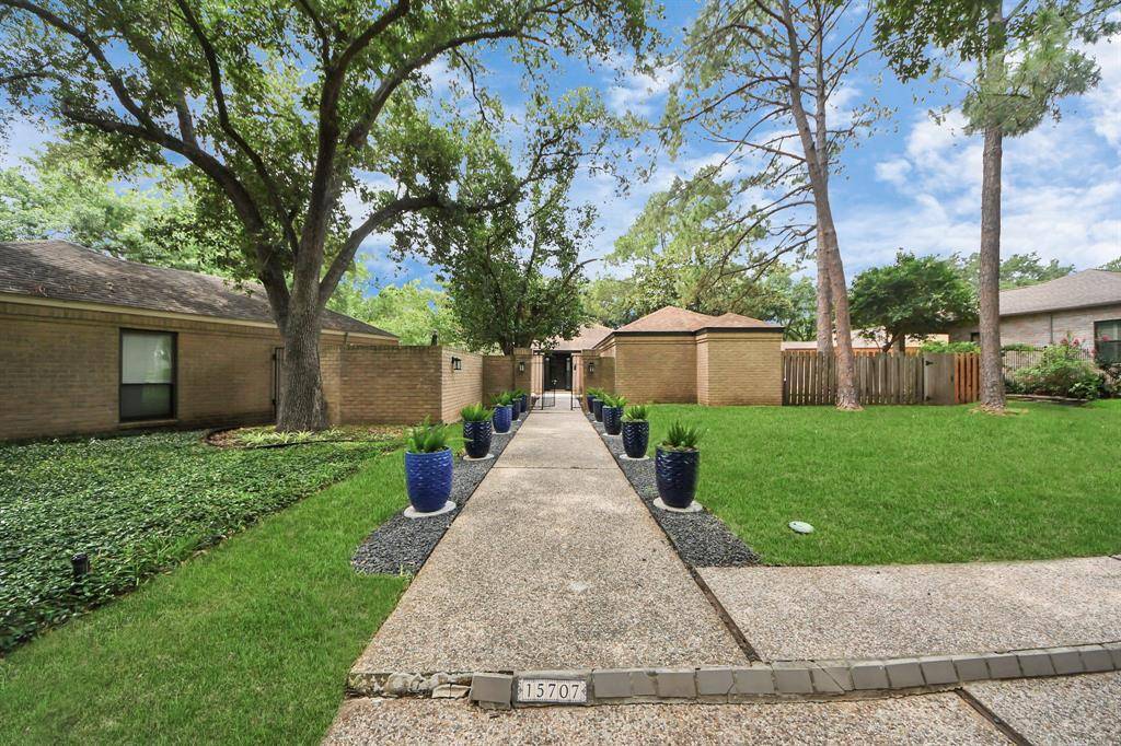 Houston, TX 77079,15707 Steamboat LN