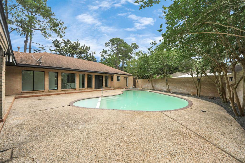 Houston, TX 77079,15707 Steamboat LN