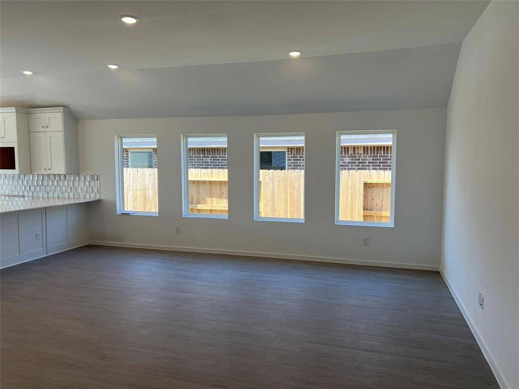 New Caney, TX 77357,21456 Montecagnano AVE