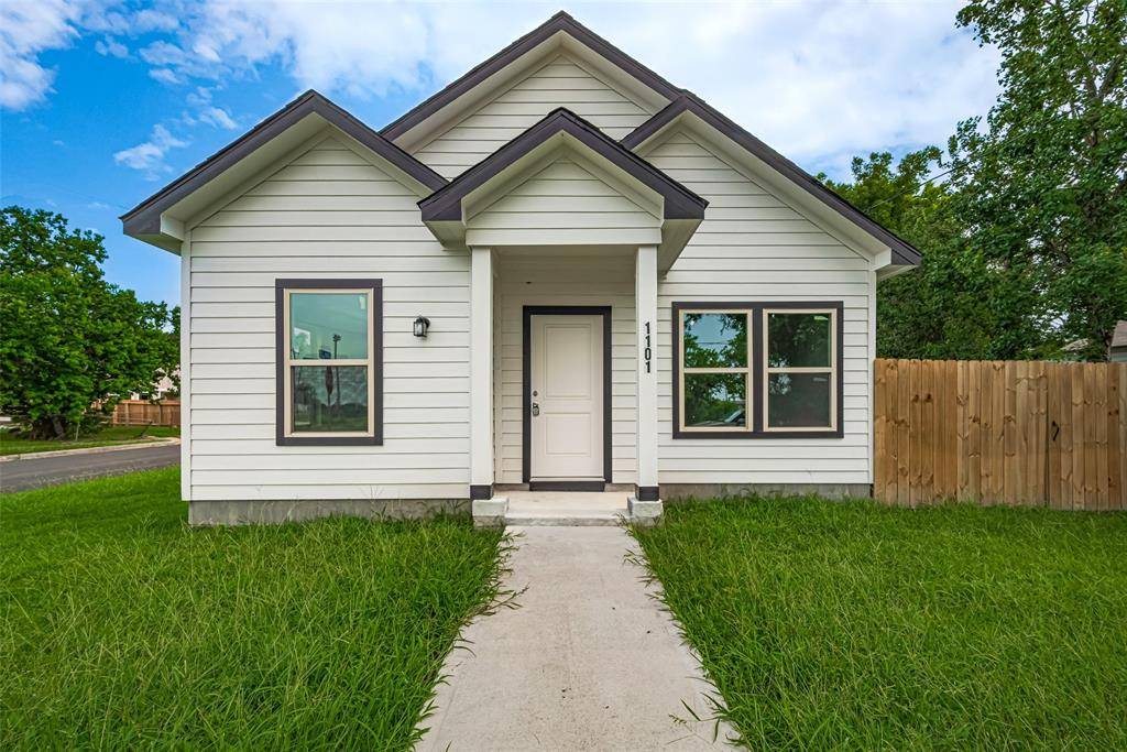 Baytown, TX 77520,1101 Johnson ST
