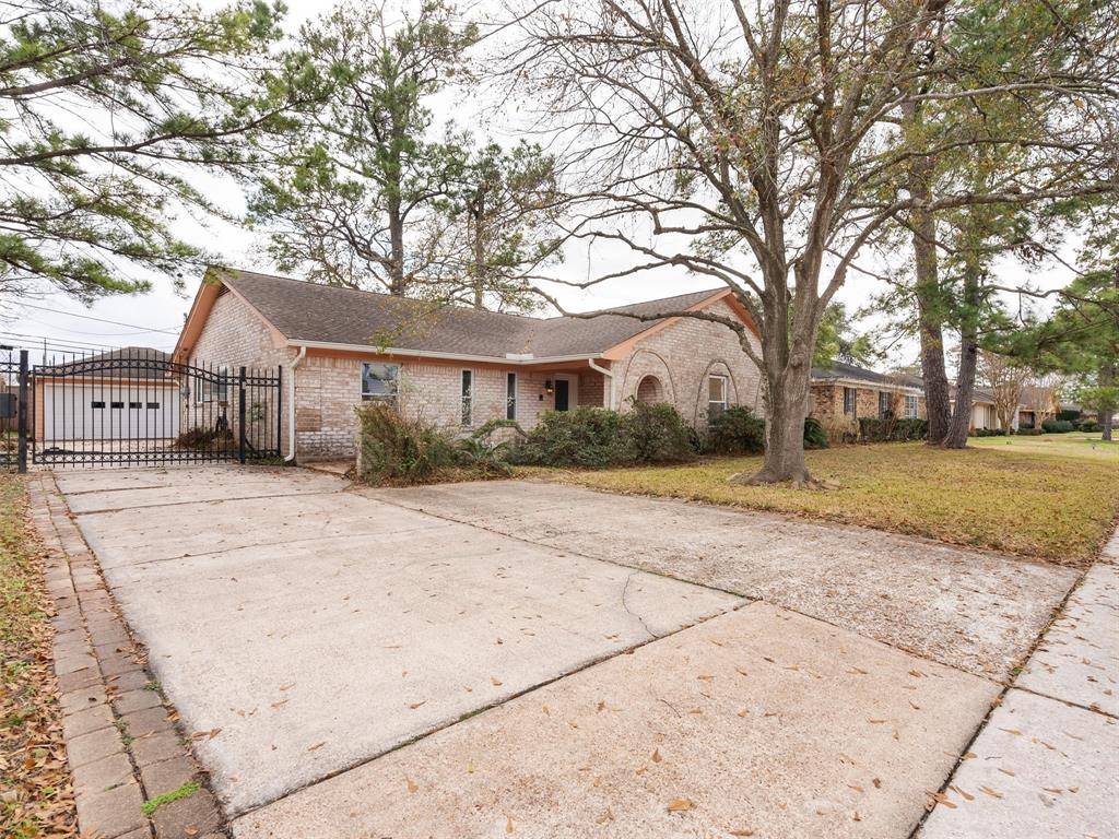 Houston, TX 77091,967 W Donovan ST