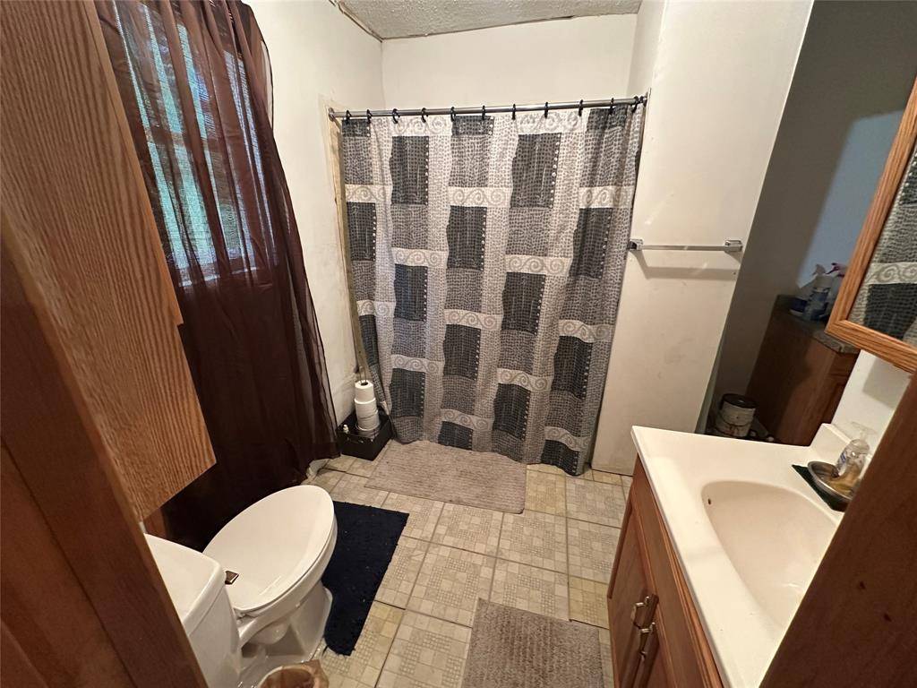 Point Blank, TX 77364,81 Wildwood LN