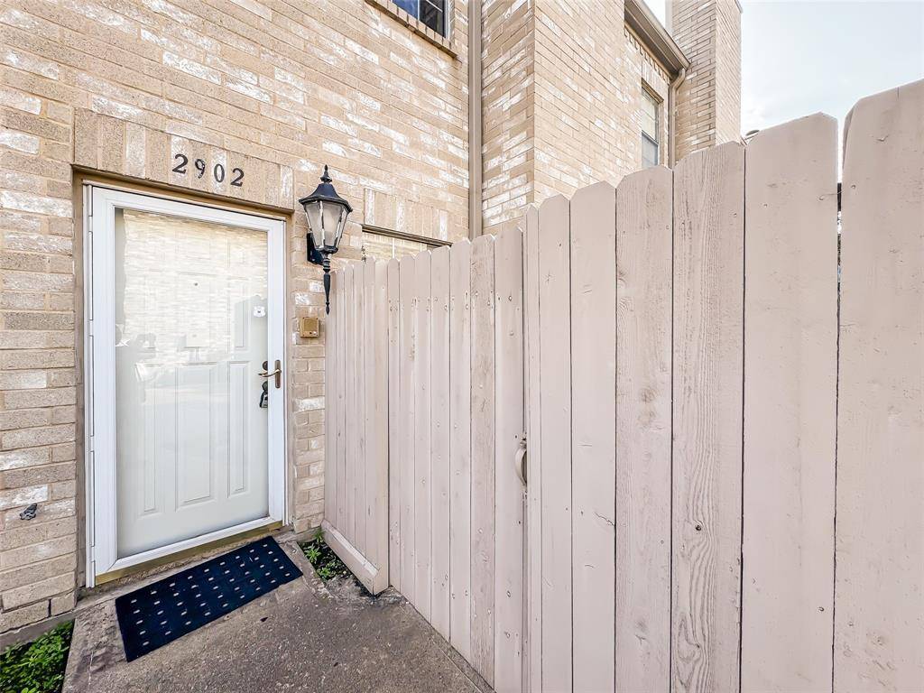Houston, TX 77054,2902 Holly Hall ST