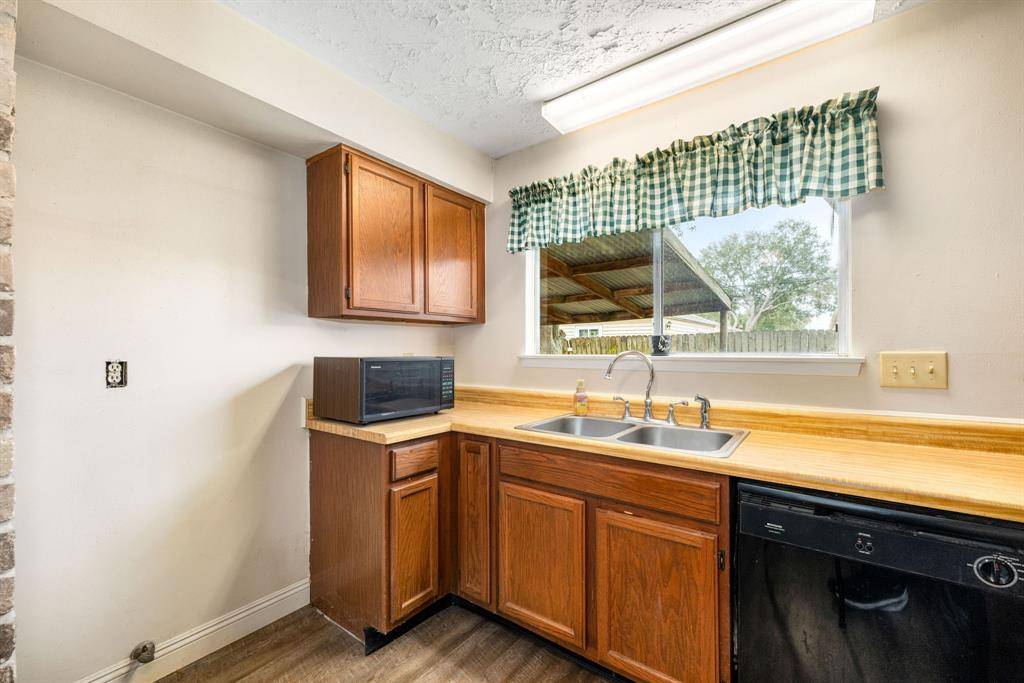 Houston, TX 77083,7802 Tarik DR