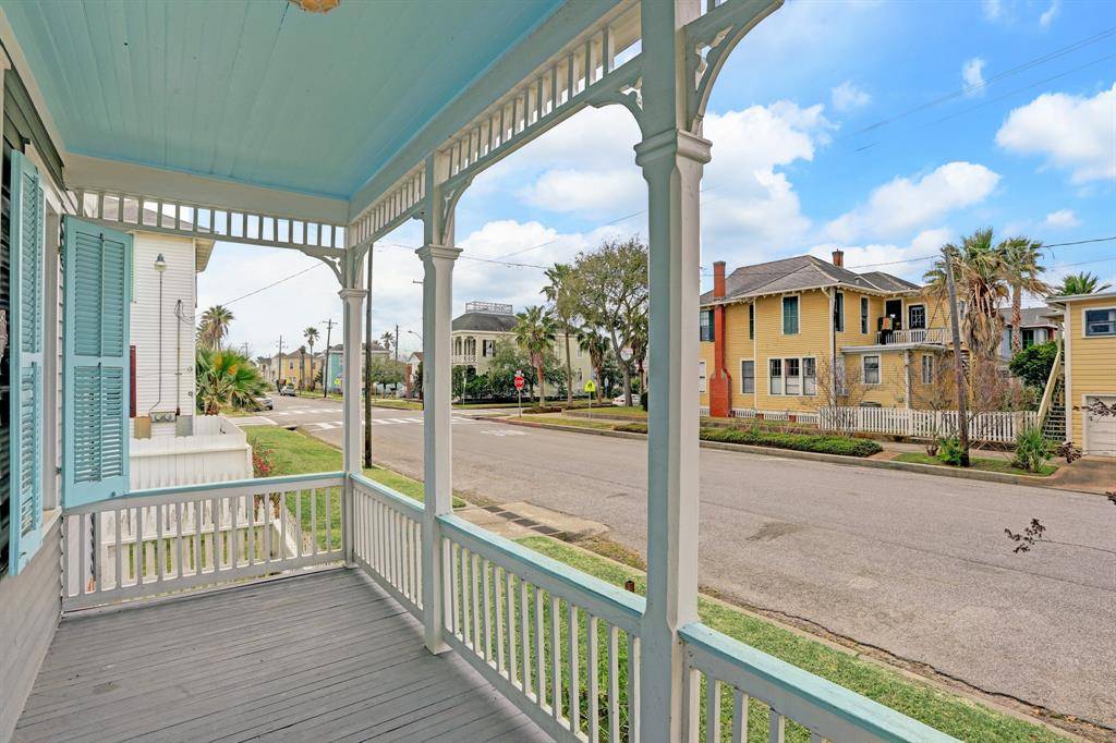 Galveston, TX 77550,614 12th ST