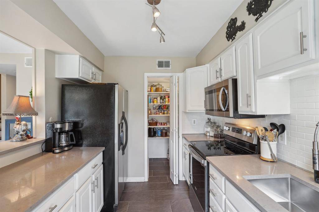 Houston, TX 77057,6355 Del Monte DR #64
