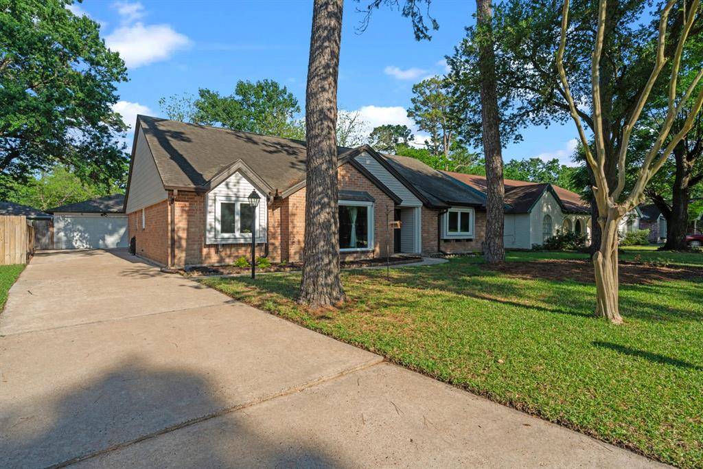 Houston, TX 77040,9606 Lark Meadow DR