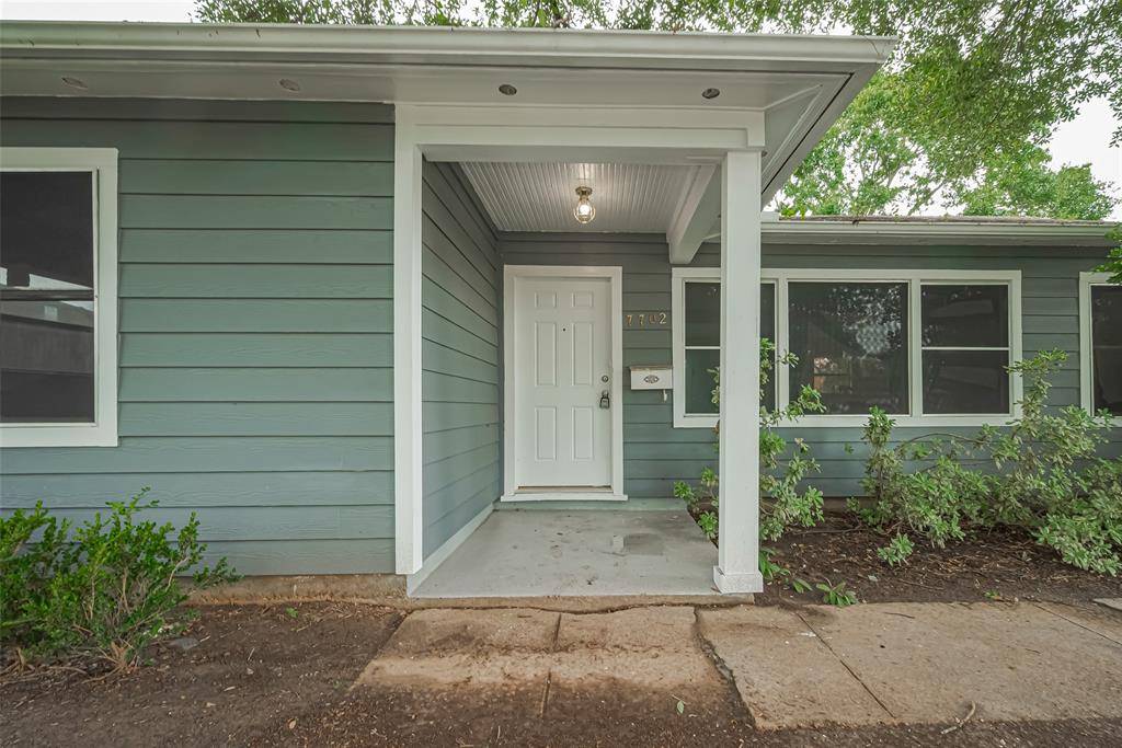 Houston, TX 77033,7702 Darnay DR