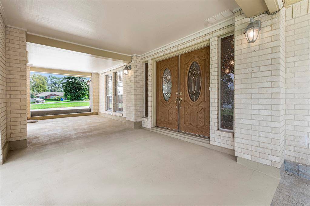 Onalaska, TX 77360,235 Lakeview Harbor
