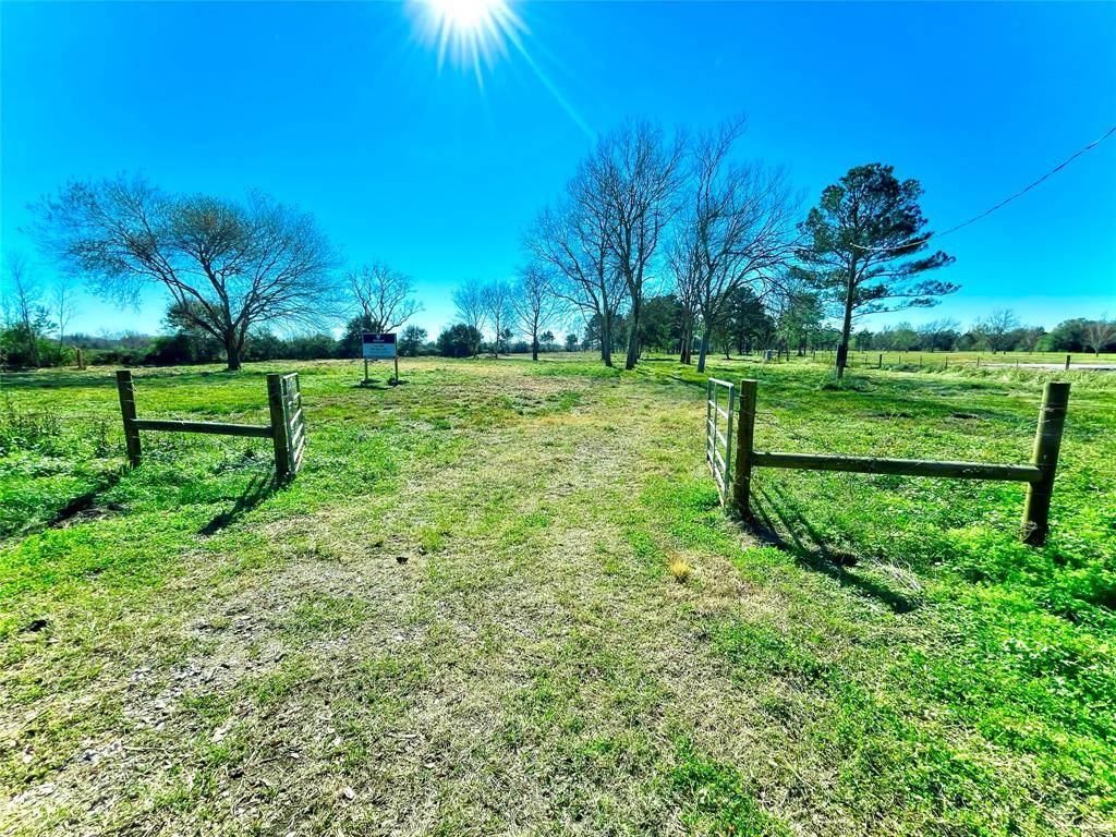 Rosharon, TX 77583,4402 County Road 78