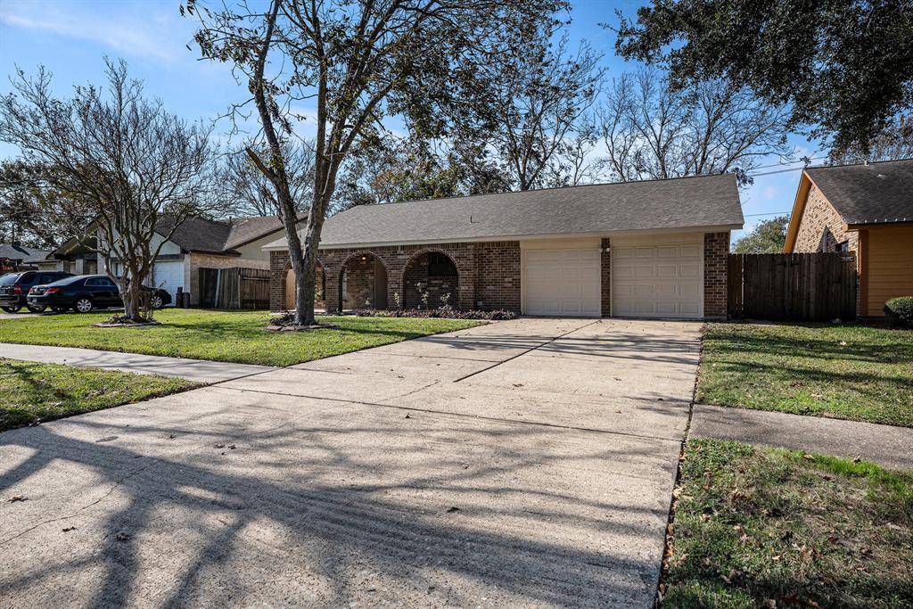 La Porte, TX 77571,617 Valley Brook DR