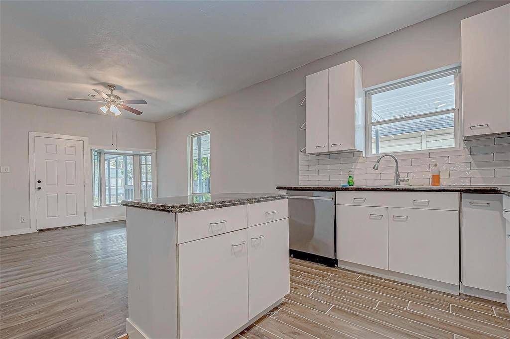 Houston, TX 77011,7422 Avenue I