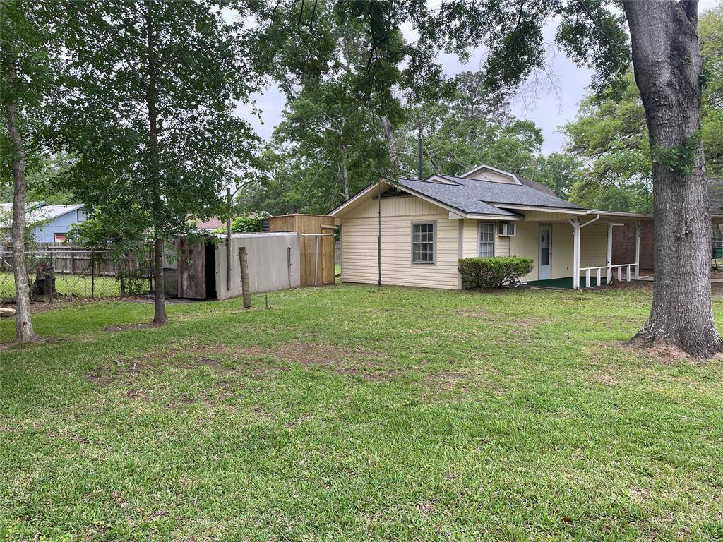 Cleveland, TX 77327,902 S Holly AVE