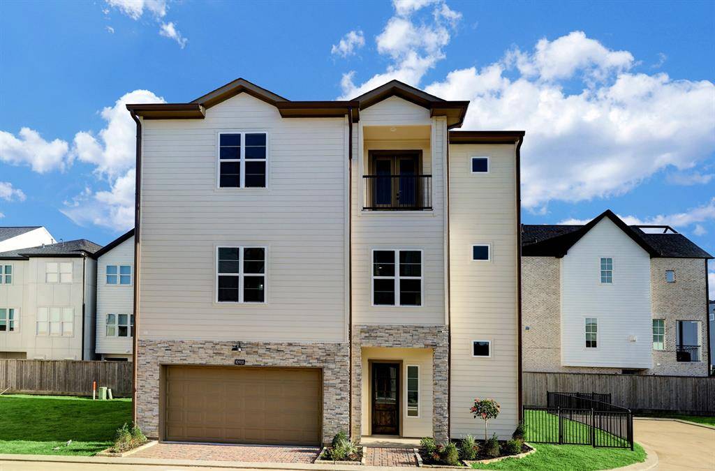 Houston, TX 77043,10931 Brookeshire Chase LN