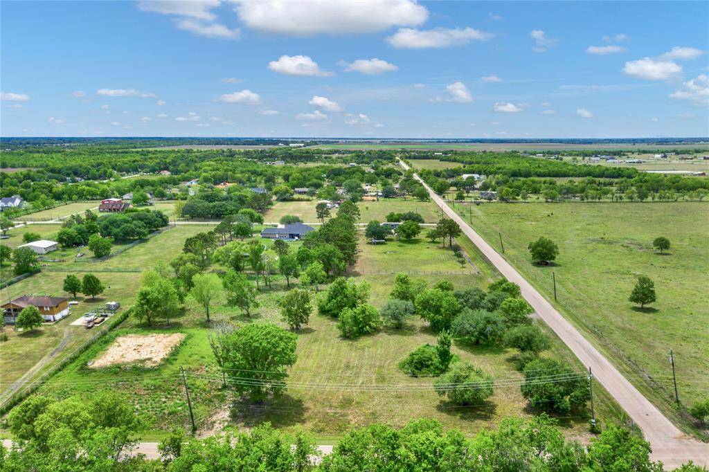 Rosharon, TX 77583,2002 County Road 62