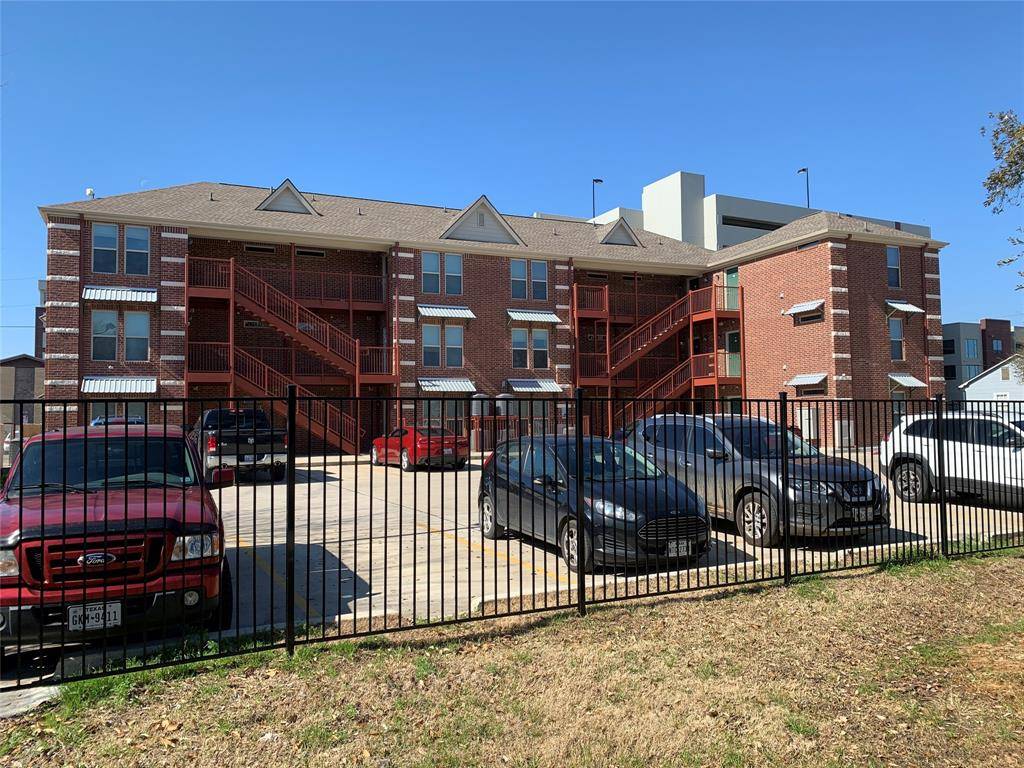 College Station, TX 77840,300 Spruce ST #103
