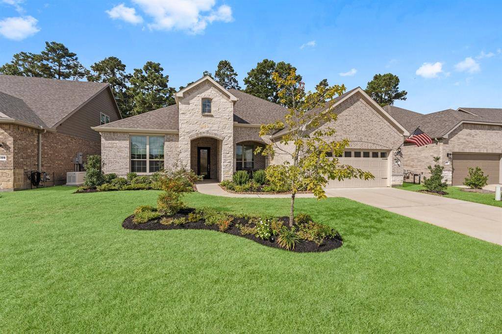 The Woodlands, TX 77382,413 New Forest LN