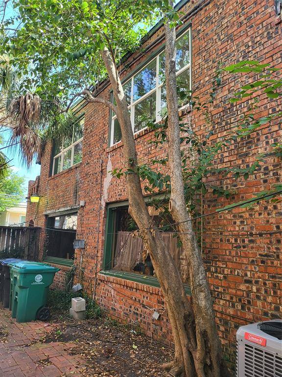 Houston, TX 77006,1529 Welch ST