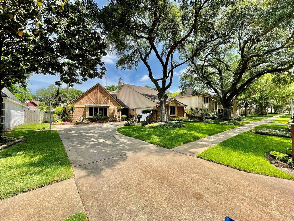 Houston, TX 77083,15322 Paladora DR