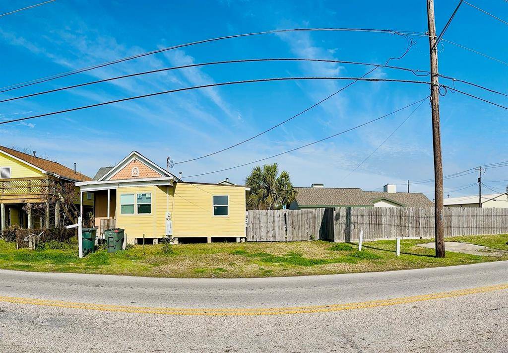 Galveston, TX 77551,5908 Avenue T 1/2