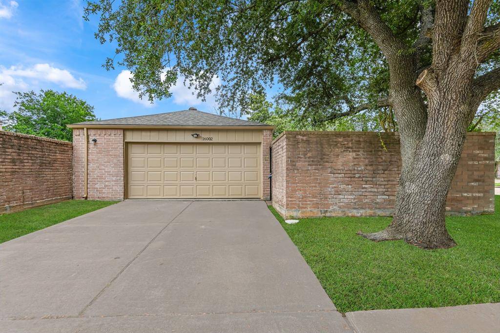 Houston, TX 77083,16002 Alta Mar DR