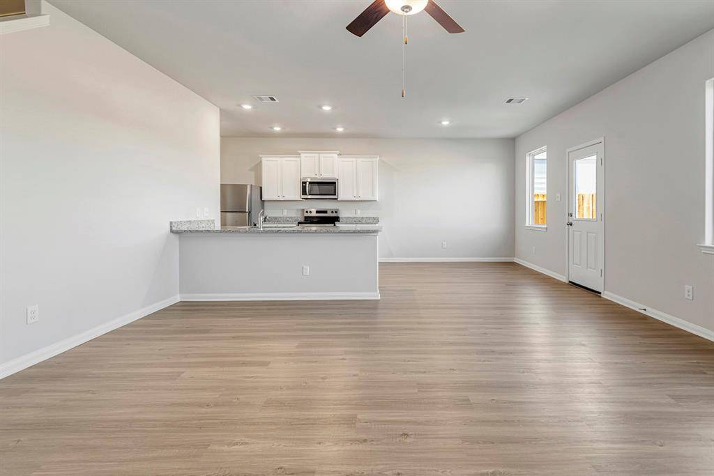 Houston, TX 77016,8227 Blooming Meadow LN
