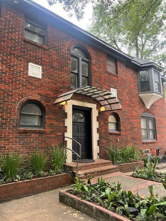 Houston, TX 77006,429 Hawthorne ST