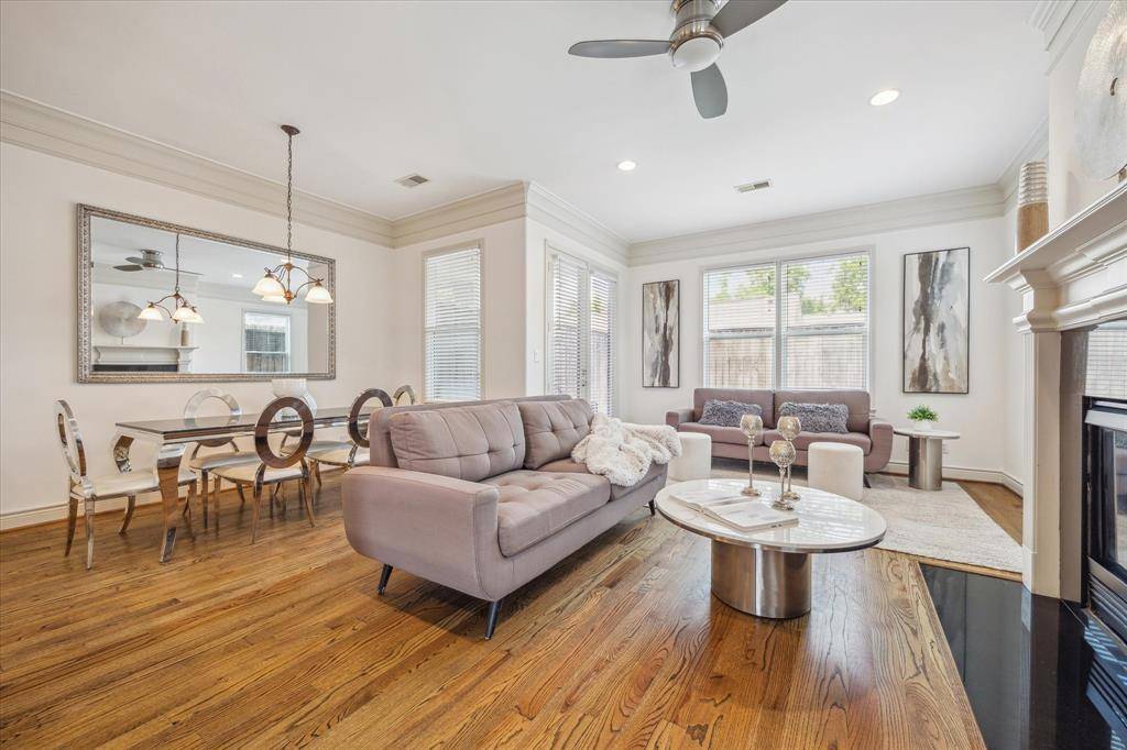 Houston, TX 77006,1518 Dunlavy ST