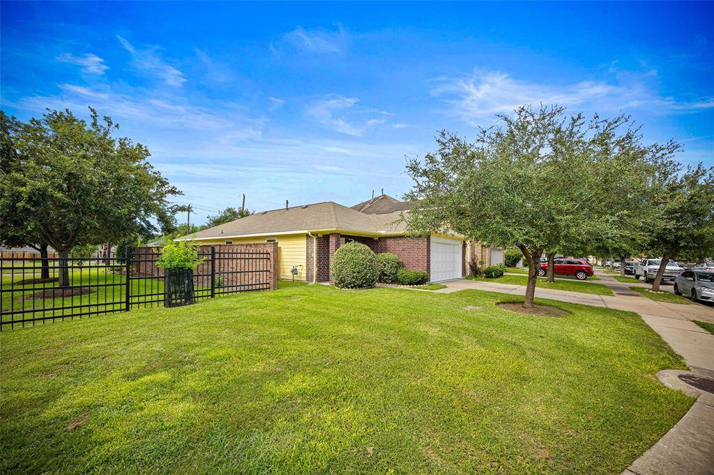 Houston, TX 77045,2850 Back Bay Brook TRL