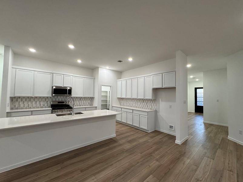 Beasley, TX 77417,914 Blue Stone DR