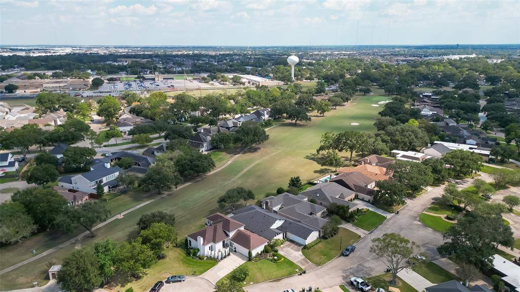 Sugar Land, TX 77478,18 Bendwood DR