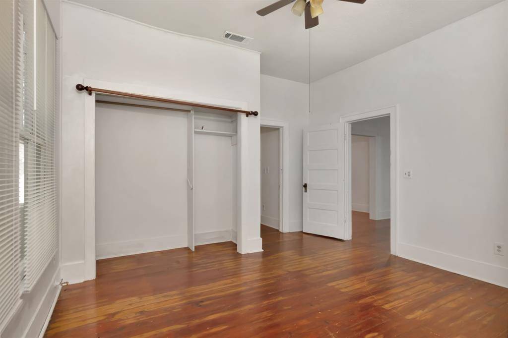 Angleton, TX 77515,428 E Magnolia ST